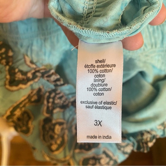 Maurices • Turquoise Medallion Print Smocked Puff Short Sleeve Top • Size 3X NWT - Picture 7 of 7